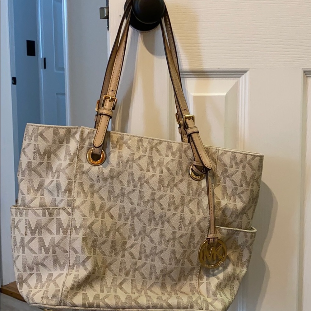Michael Kors Jet Set white logo tote